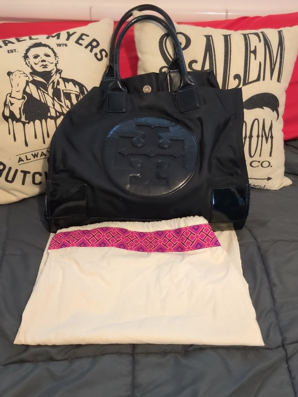 Authentic Tory Burch Black Nylon Tote with Patent Leather / Dust Bag 🛍️